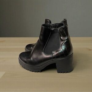 Elegant Black Ankle Booties